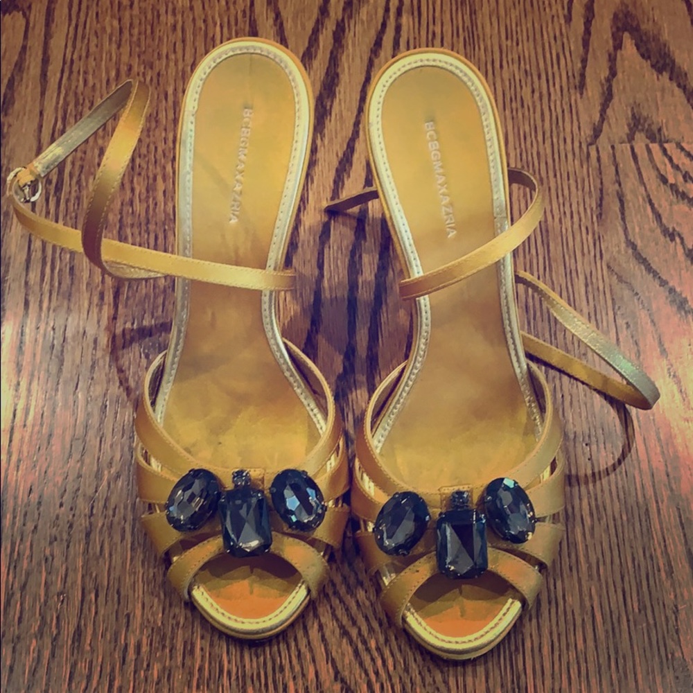 BCBG beautiful silk and stone heels